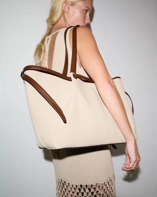 Janessa Leoné Justine Tote